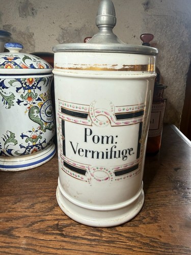 Grand pot pharmacie ancien - a,